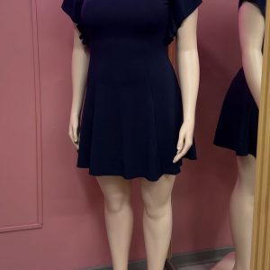 Vestido manga vuelo